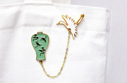 매병 체인 배지